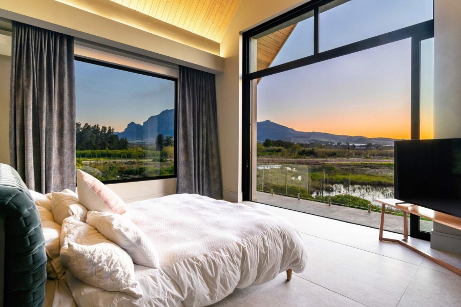 12 Bedroom Property for Sale in Val De Vie Estate Western Cape